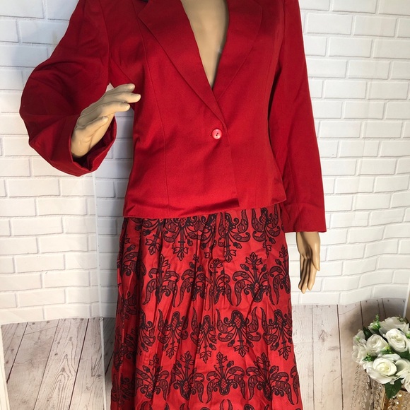 Red and Black Embroidered Skirt - Picture 1 of 13